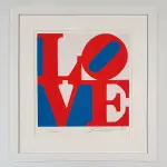 Robert Indiana - Love sculpture